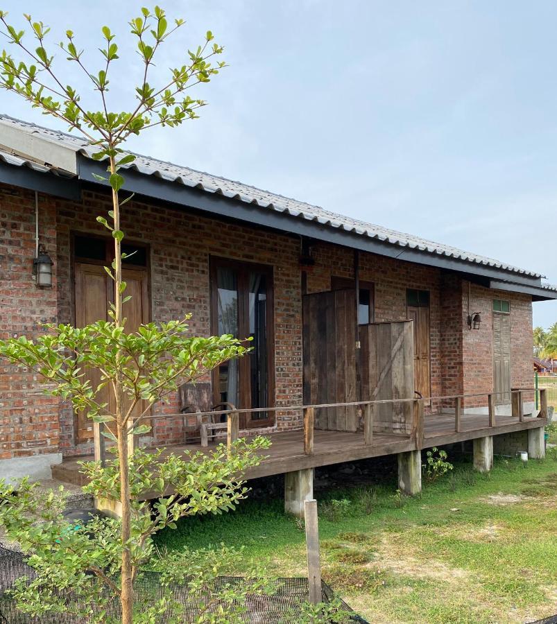 Sekepeng Penarek Kampung Penarik ภายนอก รูปภาพ