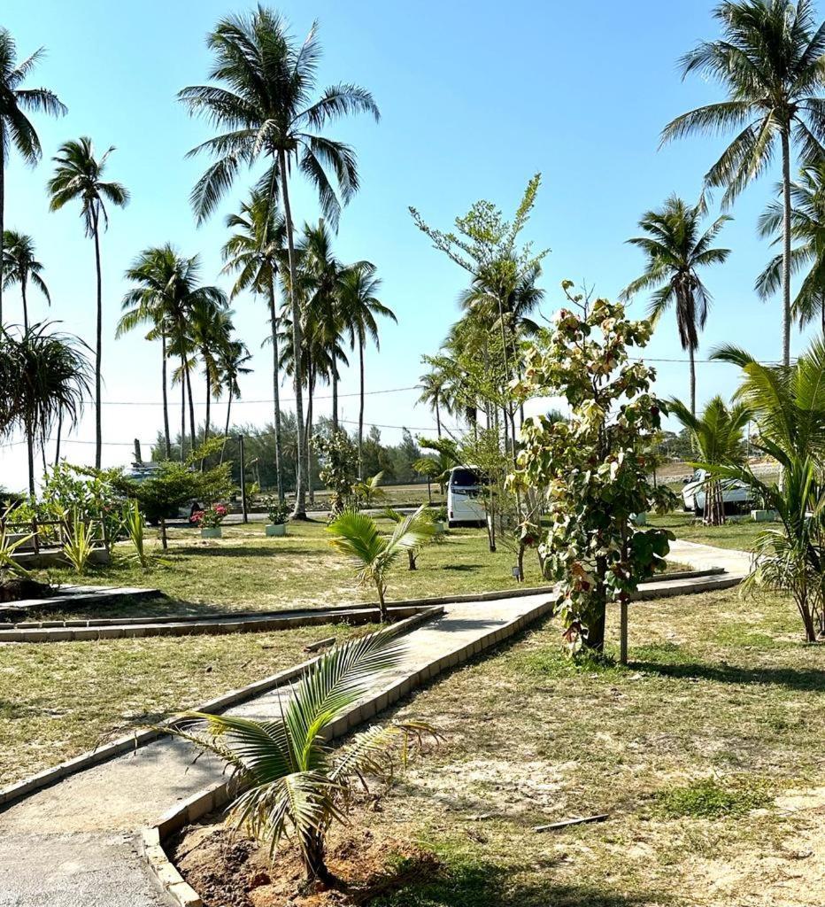 Sekepeng Penarek Kampung Penarik ภายนอก รูปภาพ