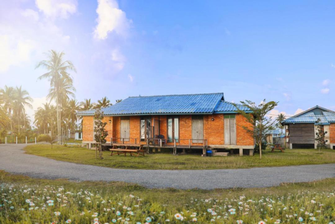 Sekepeng Penarek Kampung Penarik ภายนอก รูปภาพ